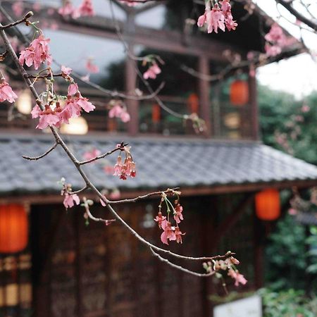 Апартаменты 響水客棧 苗栗8-12人包棟 烤肉 特色老屋 Gongguan Экстерьер фото